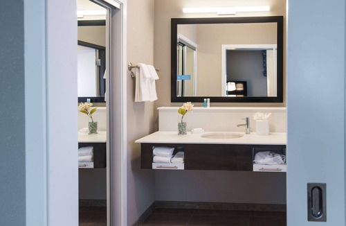Lake Delton Hotel | Hampton Inn & Suites at Wisconsin Dells Lake Delton