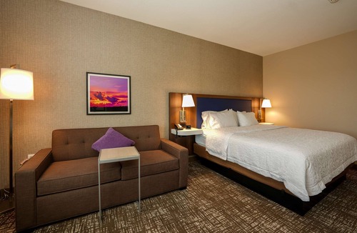 Heather Gardens Hotel | Hampton Inn & Suites Aurora South Denver