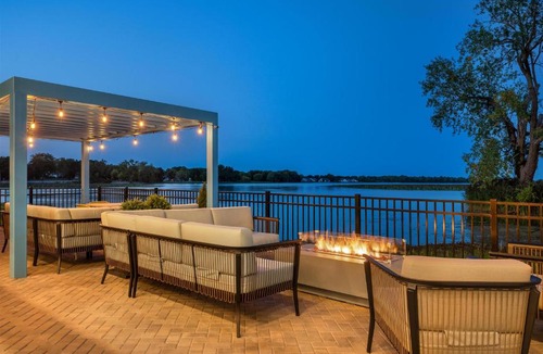 Gypsum Hotel | Hampton Inn & Suites By Hilton Port Clinton Catawba Island