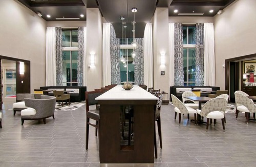 Wilburton Hotel | Hampton Inn & Suites Bellevue Downtown/Seattle