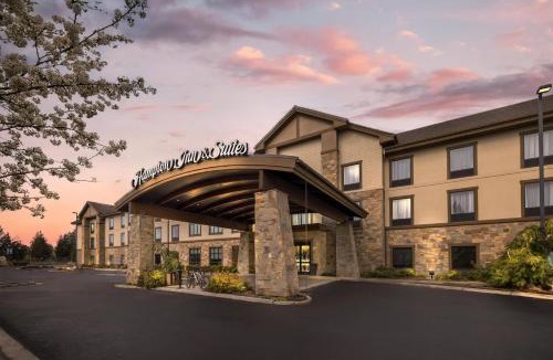 Southern Crossing Hotel | Hampton Inn & Suites Bend