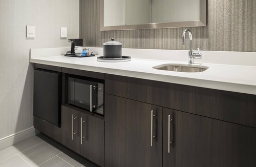 Martinsville Hotel | Hampton Inn & Suites Bridgewater