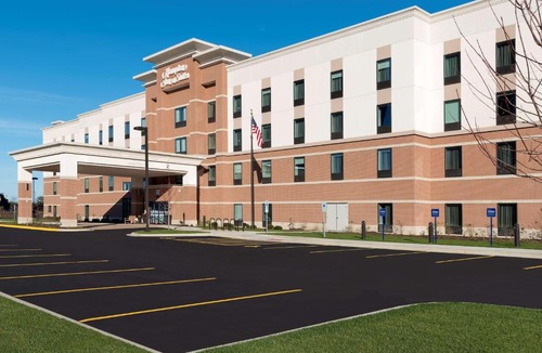 Schaumburg Hotel | Hampton Inn & Suites by Hilton Chicago Schaumburg IL