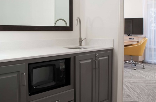 Augusta Hotel | Hampton Inn & Suites by Hilton Augusta-Washington Rd