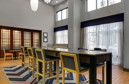 Eastside Hotel | Hampton Inn & Suites by Hilton Syracuse Dewitt