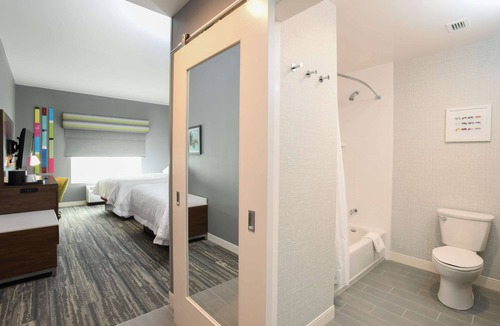 West Chester Hotel | Hampton Inn & Suites Cincinnati Liberty Township