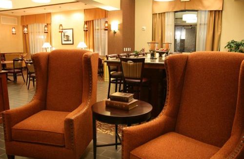 Greenbrier West Hotel | Hampton Inn & Suites Chesapeake-Battlefield Boulevard