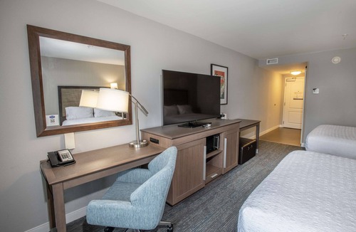 Roselawn Finance Hotel | Hampton Inn & Suites Cincinnati/Kenwood