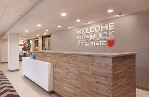 Mentor Hotel | Hampton Inn & Suites Cleveland-Mentor