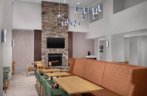 Clinton Hotel | Hampton Inn & Suites Clinton - I-26