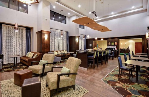 Canton Hotel | Hampton Inn & Suites Detroit-Canton