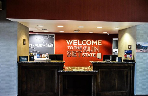 Woodlands Village Hotel | Hampton Inn & Suites Flagstaff - West