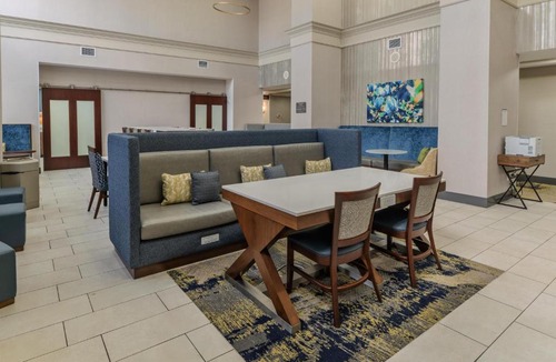 Florence Hotel | Hampton Inn & Suites-Florence Downtown