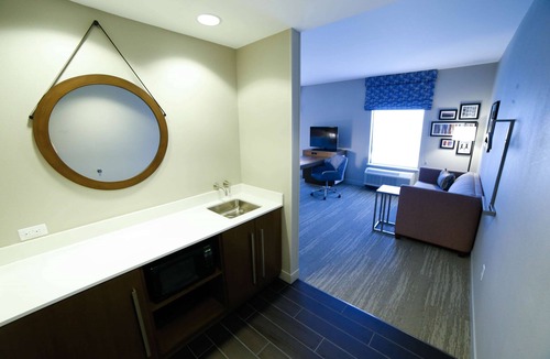 Forest City Hotel | Hampton Inn & Suites Forest City