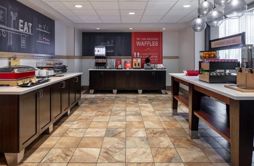 Grafton Hotel | Hampton Inn & Suites Grafton