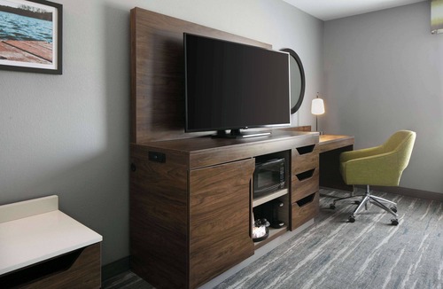 Grafton Hotel | Hampton Inn & Suites Grafton