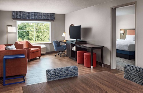 Hummelstown Hotel | Hampton Inn & Suites Hershey Near The Park