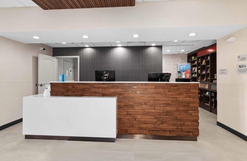 Rosenberg Hotel | Hampton Inn & Suites Houston Rosenberg