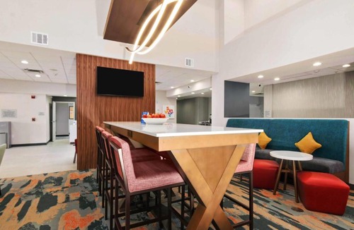 Rosenberg Hotel | Hampton Inn & Suites Houston Rosenberg
