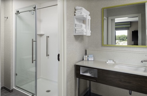 Speedway Hotel | Hampton Inn & Suites Indianapolis West Speedway
