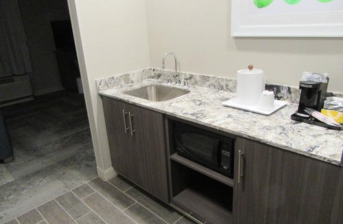 Southeast Raleigh Hotel | Hampton Inn & Suites Knightdale Raleigh