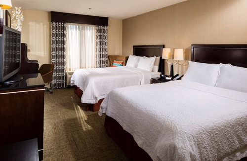 Seven Hills Hotel | Hampton Inn & Suites Las Vegas South