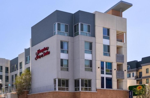 Pacific - Edison Hotel | Hampton Inn & Suites Los Angeles - Glendale