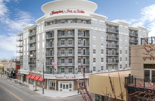 Central Business District Hotel | Hampton Inn & Suites Mobile - Downtown Historic District