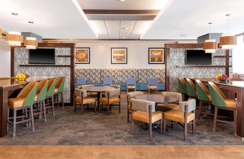 Madison Hotel | Hampton Inn & Suites Madison Downtown