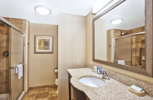 Madison Hotel | Hampton Inn & Suites Madison-West