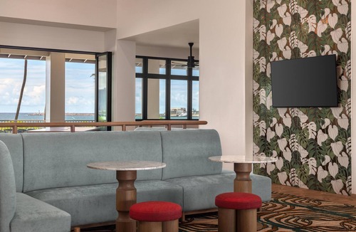 Kahului Hotel | Hampton Inn & Suites Maui North Shore