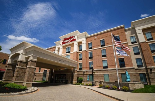 Granger Hotel | Hampton Inn & Suites Mishawaka/South Bend at Heritage Square