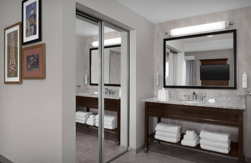 Granger Hotel | Hampton Inn & Suites Mishawaka/South Bend at Heritage Square