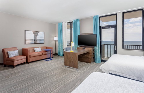Orange Beach Hotel | Hampton Inn & Suites Orange Beach/Gulf Front