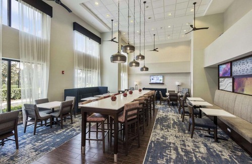 Apopka Hotel | Hampton Inn & Suites Orlando-Apopka