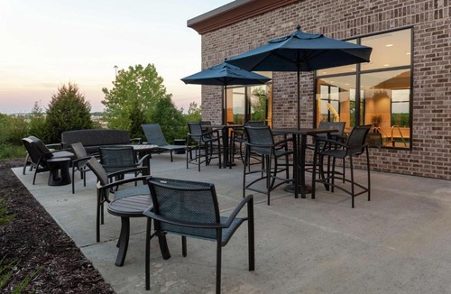 Overland Park Hotel | Hampton Inn & Suites Overland Park South