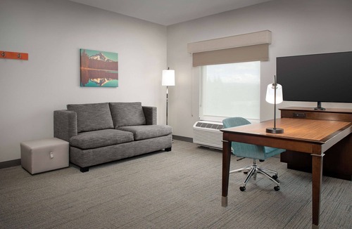 Tanasbourne Hotel | Hampton Inn & Suites Portland/Hillsboro-Evergreen Park