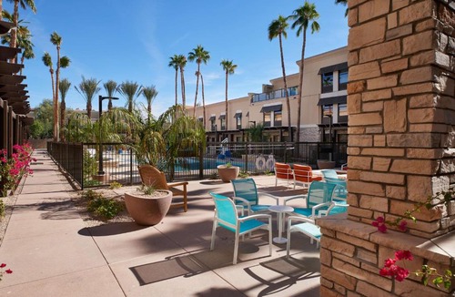 Central Scottsdale Hotel | Hampton Inn & Suites Scottsdale On Shea Blvd