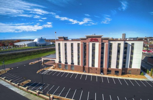Springfield Hotel | Hampton Inn & Suites Springfield Downtown