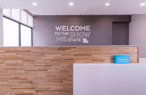 Chesterfield Hotel | Hampton Inn & Suites St. Louis-Chesterfield