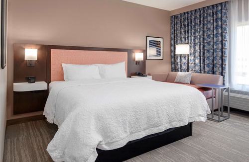 Overland Park Hotel | Hampton Inn & Suites Overland Park South