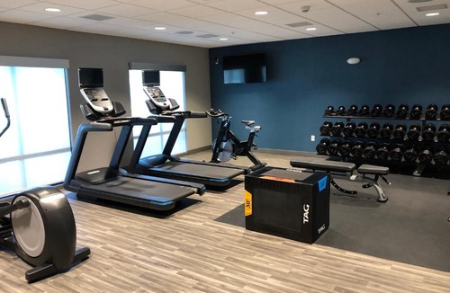 Pekin Hotel | Hampton Inn & Suites