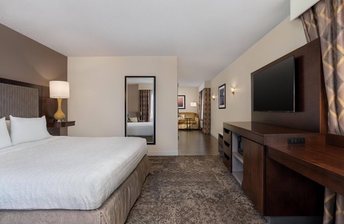 Rockville Centre Hotel | Hampton Inn & Suites Rockville Centre