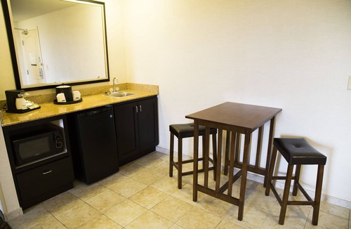West Middlesex Hotel | Hampton Inn & Suites Sharon