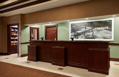 Sterling Hotel | Hampton Inn & Suites Washington-Dulles International Airport