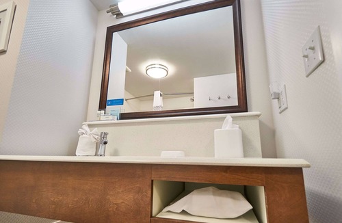 Uniontown Hotel | Hampton Inn Uniontown