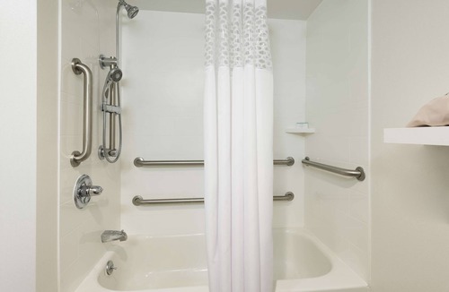 Elmsford Hotel | Hampton Inn White Plains/Tarrytown