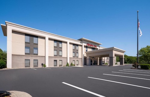 Teays Valley Hotel | Hampton Inn Winfield Teays Valley