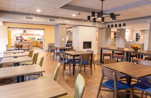 Williamsport Hotel | Hampton Inn Williamsport