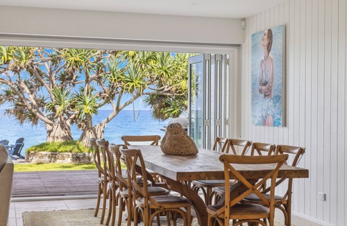 Sapphire Beach House | Hampton on the Beach - Absolute Beachfront, Pet-friendly, family beach house